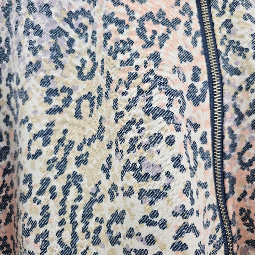 Chico's Weekends Utility Animal Print Zip Up Hoodie Jacket Sz L 16 Casual Active - Picture 3 of 10